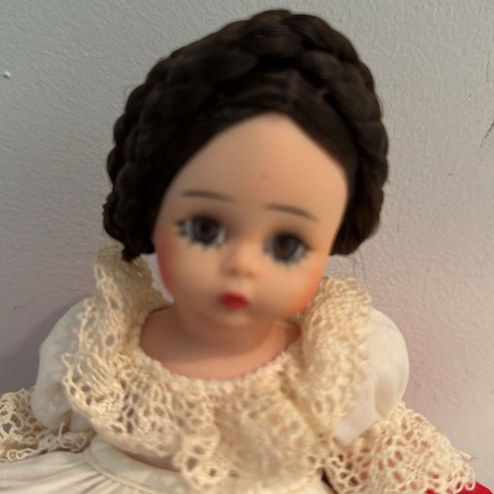 MADAME ALEXANDER RUSSIAN DOLL WITH STAND - Picture 2 of 9